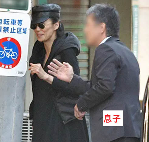 萬田久子の息子の噂と家族構成・父親や最新動向を詳しく紹介