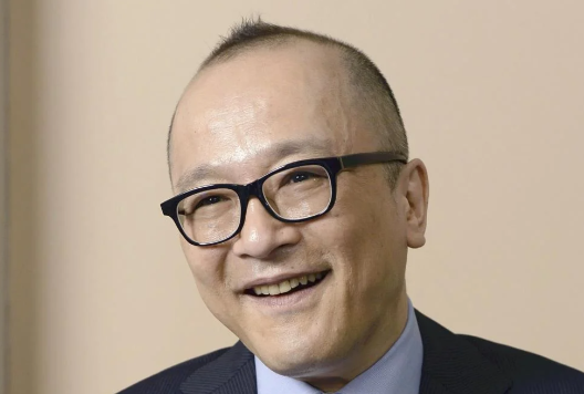 山田五郎の妻の正体が非公開とされる事情と元CA説の真偽を整理